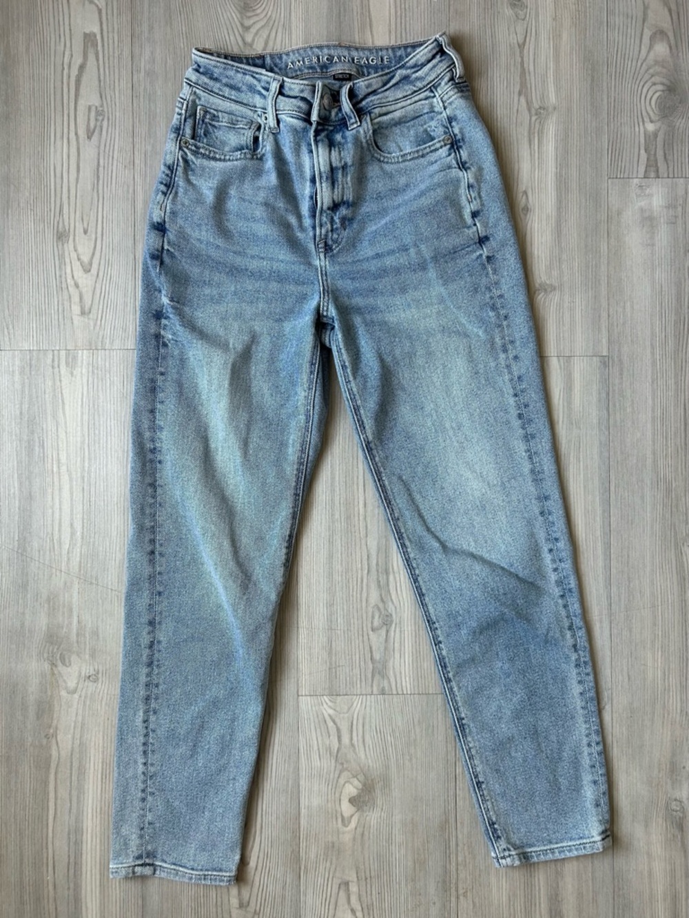 American Eagle Outfitters Light Blue High-Rise Straight Jeans